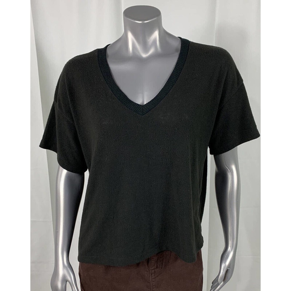 Women's Starlet Fleece Blouse Size Large Short Sleeve sweater V-neck Black Soft